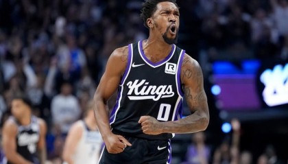 暂停交易后场大将的计划，但国王依然对签下威少坚定不移？